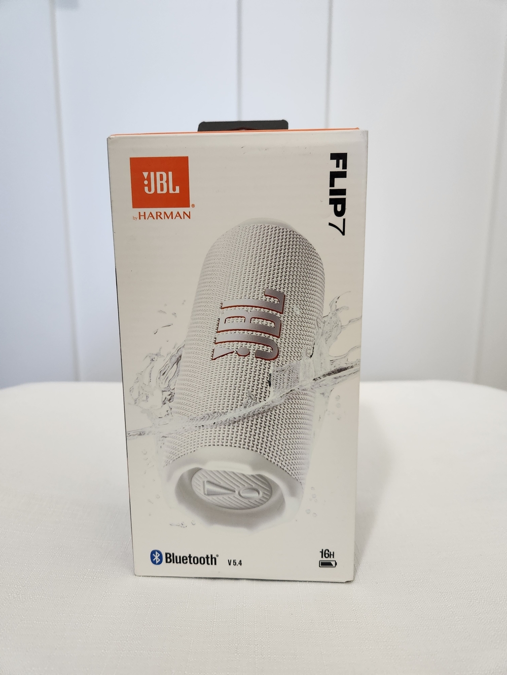 JBL Flip 7 Portable Bluetooth Speaker - White